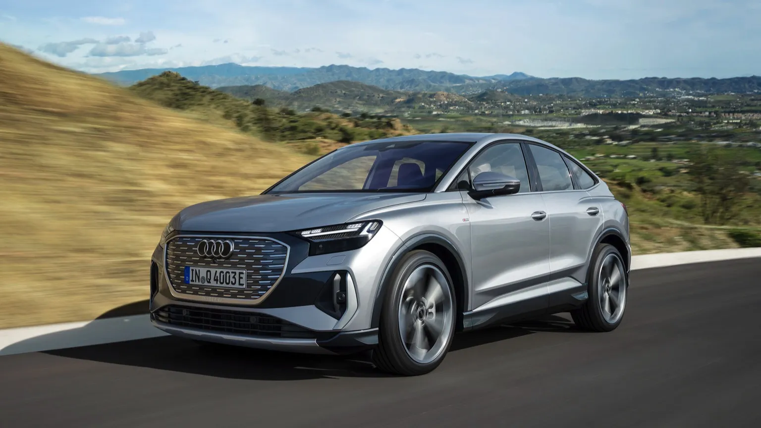 Auto Audi Q4 Sportback e-tron 45 quattro