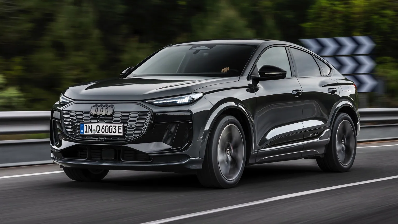 Auto Audi Q6 e-tron Sportback performance