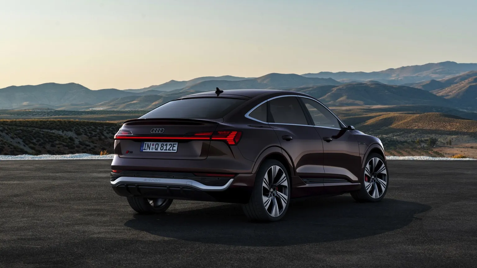 Auto Audi Q8 e-tron Sportback 50 quattro