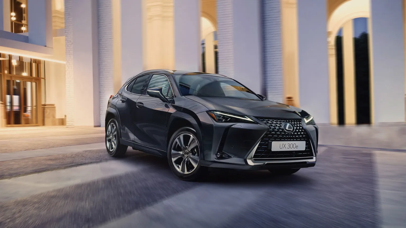 Auto Lexus UX 300e