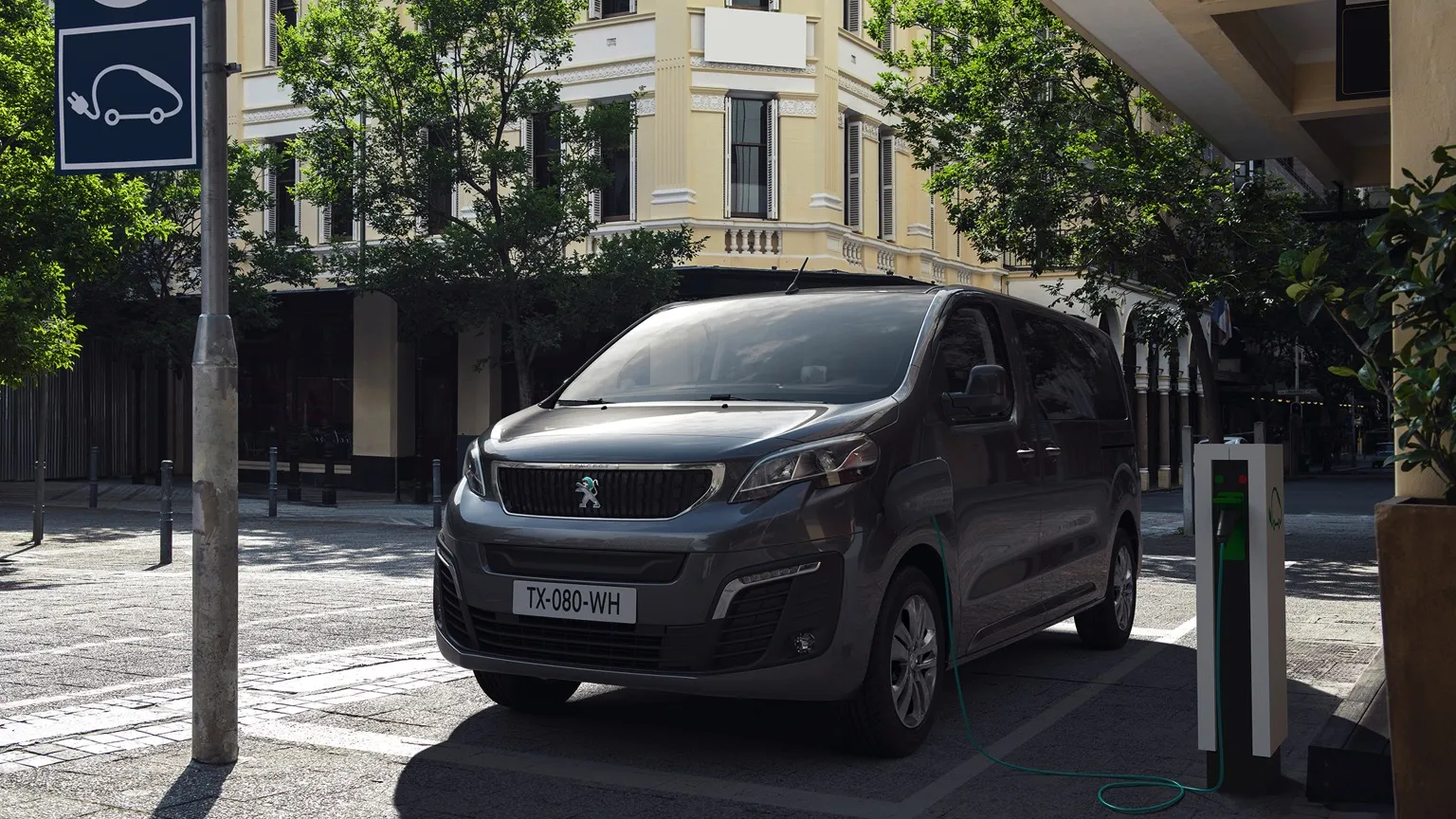 Auto Peugeot e-Traveller Long 50 kWh