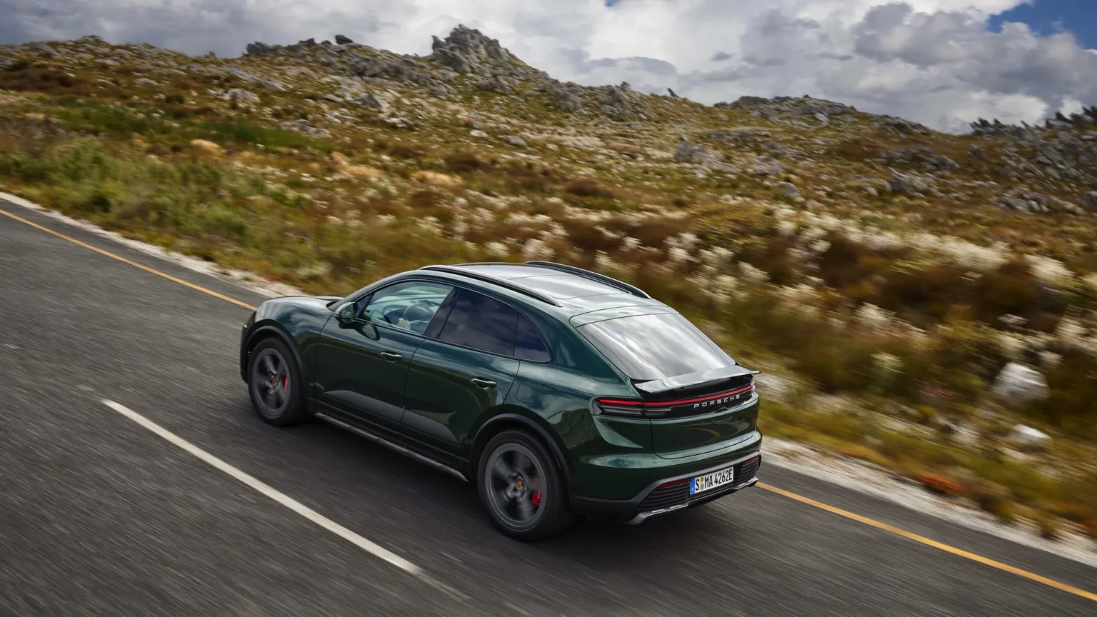 Auto Porsche Macan 4S Electric