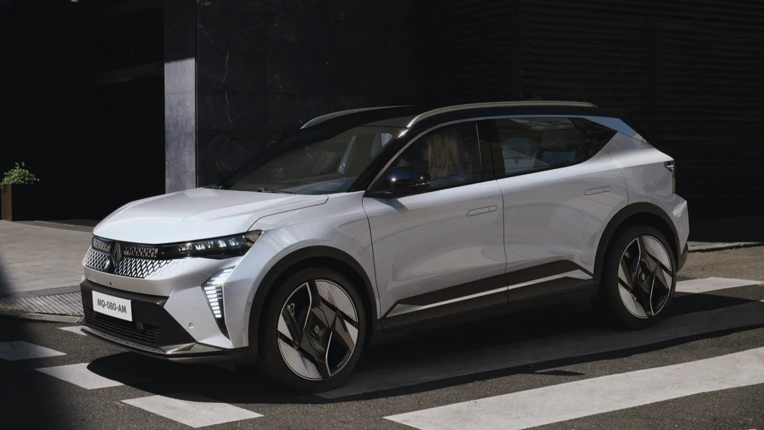 Auto Renault Scenic E-Tech EV87 220hp (TU2025)
