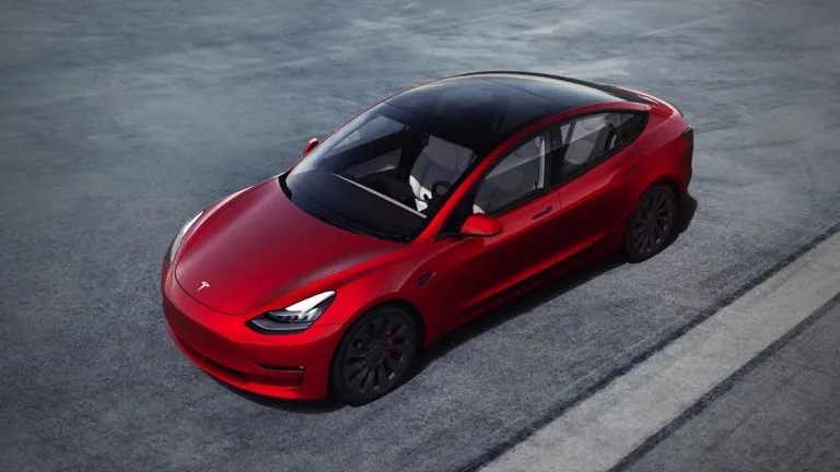 Auto Tesla Model 3 Performance