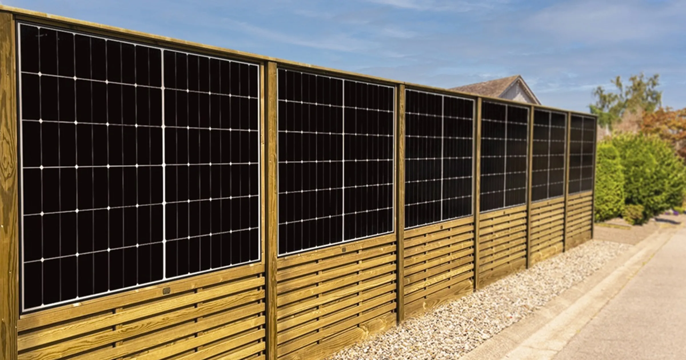zonnepanelen tuin schutting 